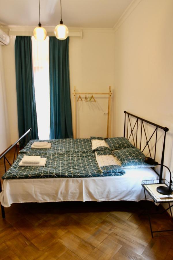 Pigeon Guest House Tbilisi Exterior foto
